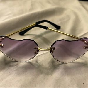 💕2/$12 3/$15💕 Purple Heart shade sunglasses
